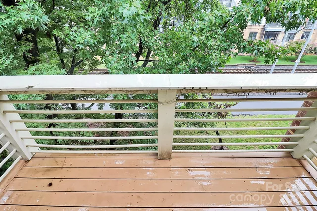 a view of outdoor space