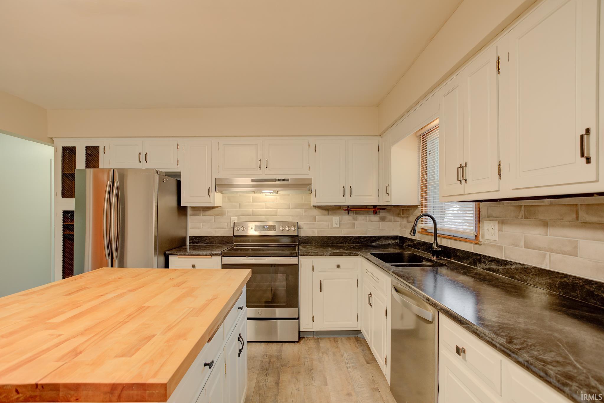 324 Locust Street Newburgh, IN 47630 - Photo 11 of 35 Gallery Image 11