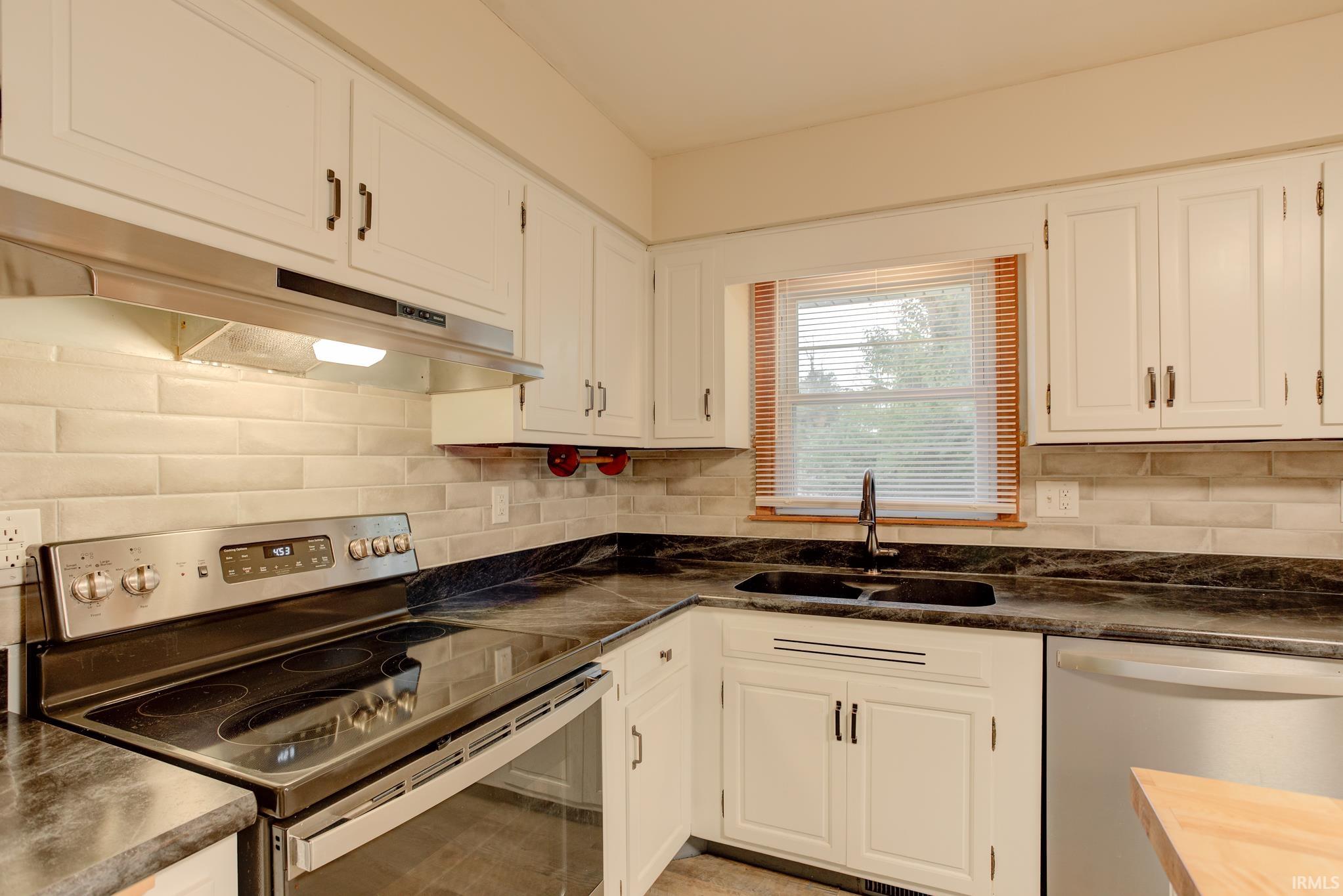 324 Locust Street Newburgh, IN 47630 - Photo 12 of 35 Gallery Image 12