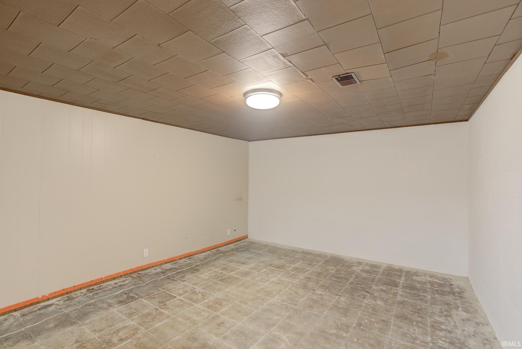 324 Locust Street Newburgh, IN 47630 - Photo 28 of 35 Gallery Image 28