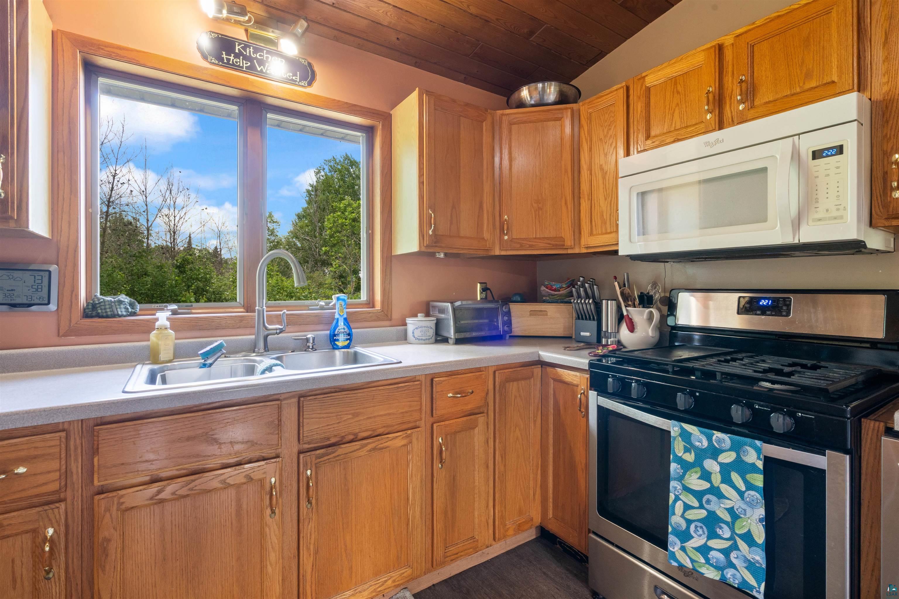 6381 Allen Road Foxboro, WI 54836 - Photo 6 of 45