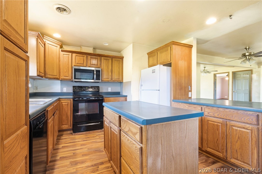 702 Doc Ridgeway Road Macks Creek, MO 65786 - Photo 14 of 56