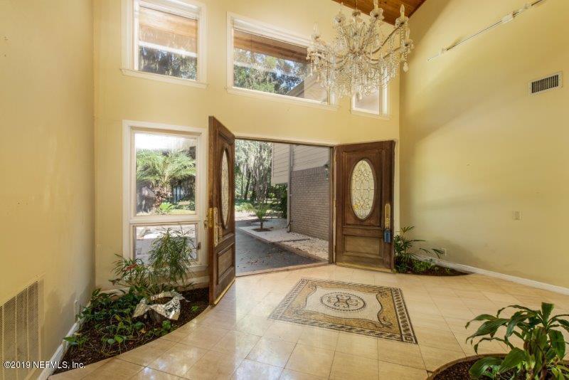 13872 Mandarin Road Jacksonville, FL 32223 - Photo 5 of 14 Foyer Entry