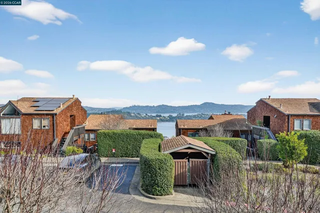 $799,000 | 155 Headlands Court, Sausalito, CA 94965
