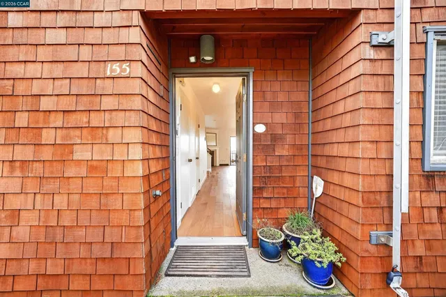 $799,000 | 155 Headlands Court, Sausalito, CA 94965