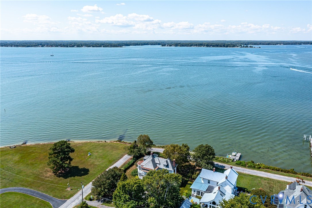 218 Fleeton Point Circle Reedville, VA 22539 - Photo 4 of 43 Bird's eye view of a nearby body of water