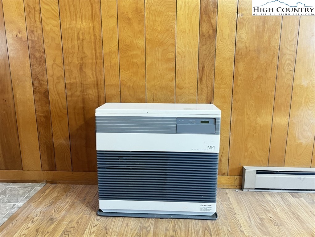 610 Collins Road Sparta, NC 28675 - Photo 11 of 22 a bathroom with a sink
