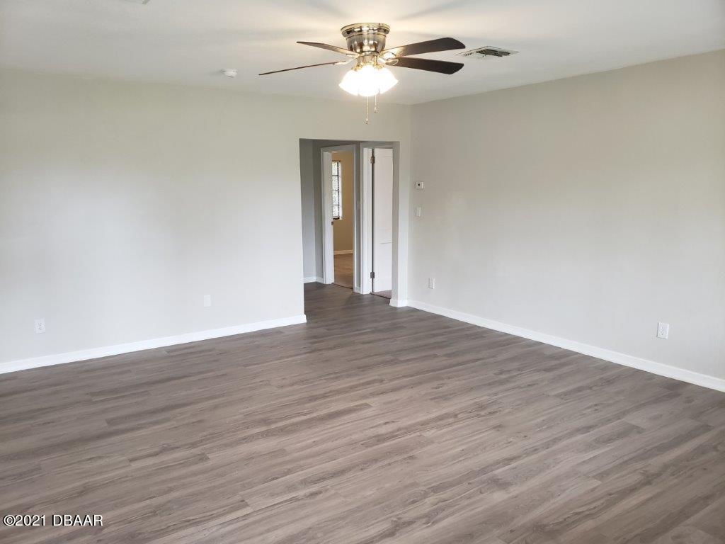 36 Alicante Road DeBary, FL 32713 - Photo 3 of 27 3