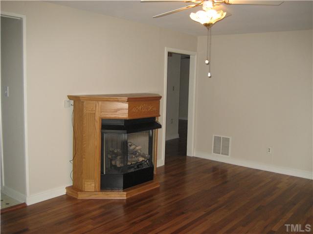 2709 Ashland Street Raleigh, NC 27608 - Photo 3 of 12