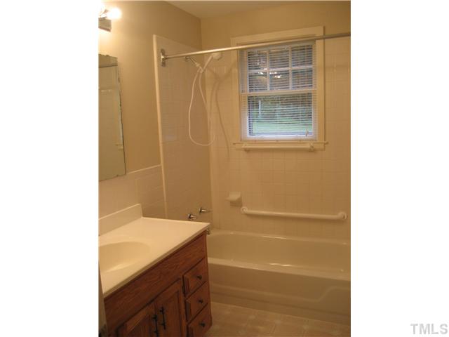 2709 Ashland Street Raleigh, NC 27608 - Photo 7 of 12