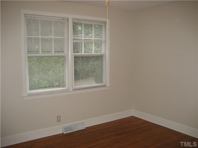 2709 Ashland Street Raleigh, NC 27608 - Photo 8 of 12