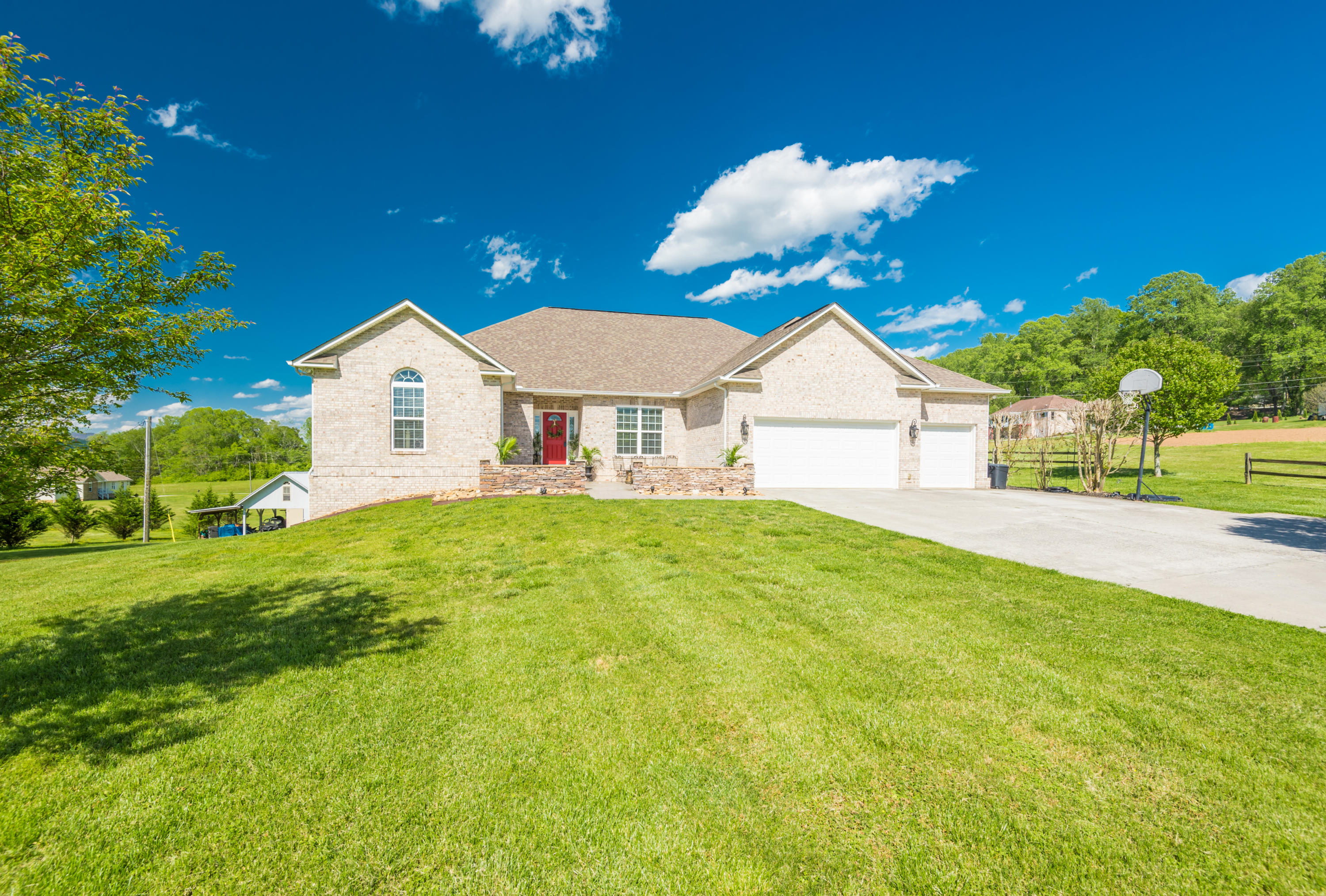 454 Mahoney Road Oliver Springs, TN 37840 - Photo 1 of 29 454MahoneyRd3-7