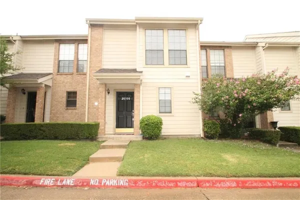 $2,050 | 3635 Garden Brook Drive, Unit 20300, Farmers Branch, TX 75234