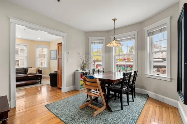 $4,400 | 136 Appleton Street, Unit 1, Cambridge, MA 02138