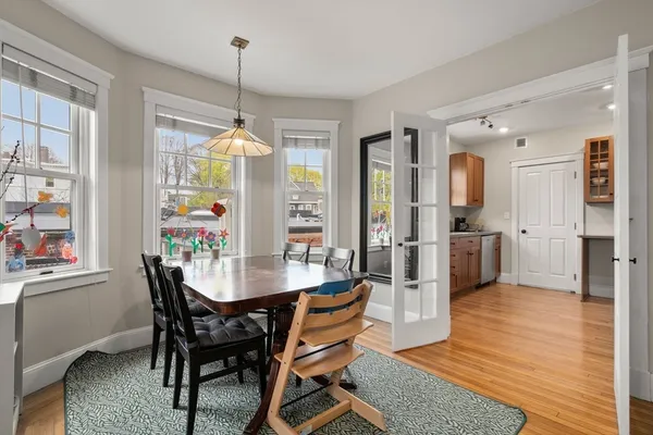 $4,400 | 136 Appleton Street, Unit 1, Cambridge, MA 02138