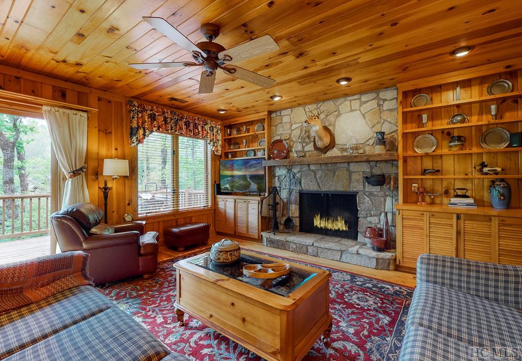 1121 Wilson Road Highlands, NC 28741 - Photo 12 of 42 Gallery Image 12