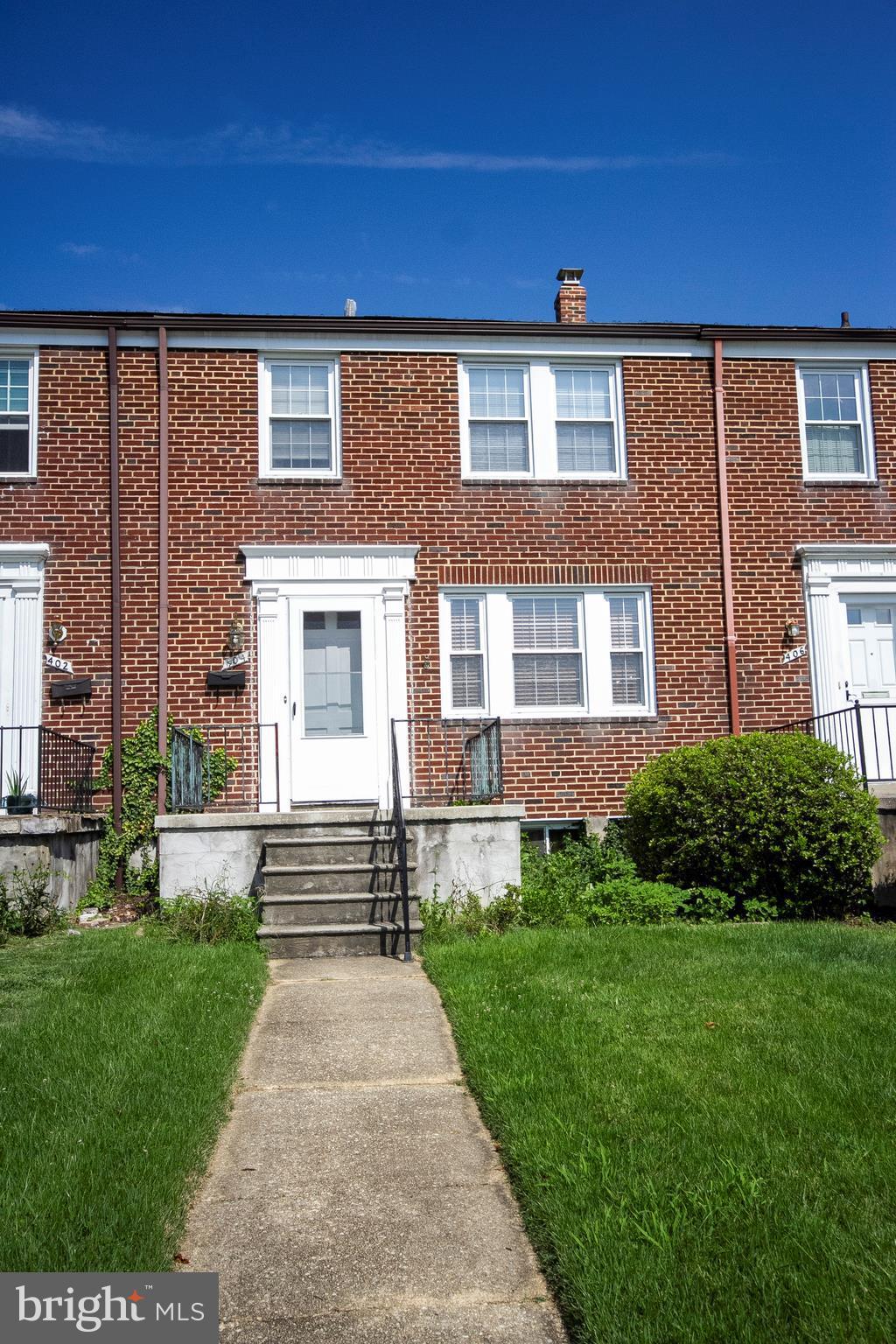 404 Greenlow Road Baltimore, MD 21228 - Photo 1 of 16 Exterior (Front)