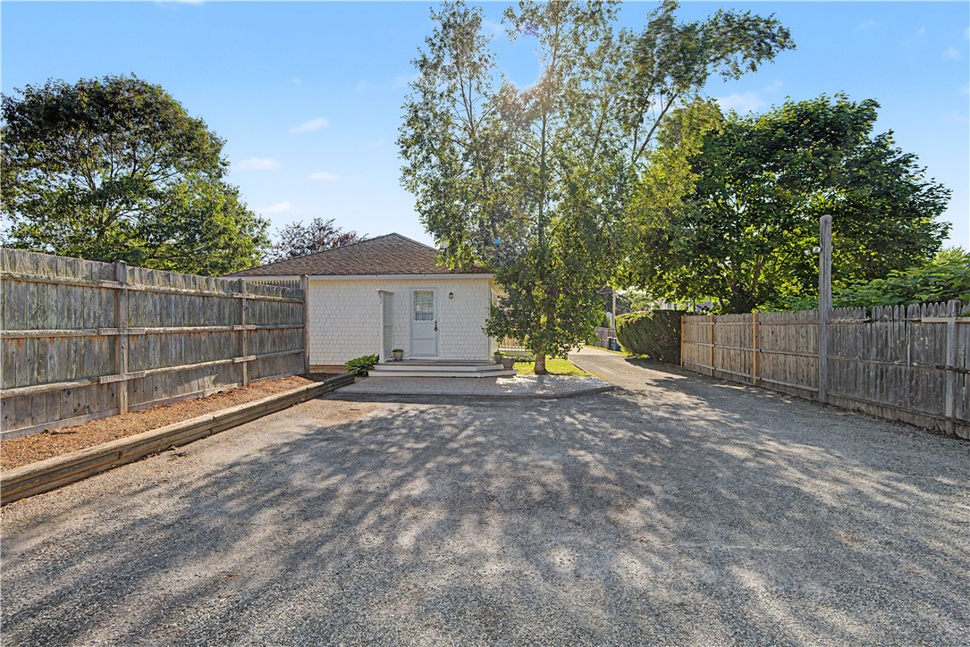 137 Kingstown Road Narragansett, RI 02882 - Photo 13 of 14