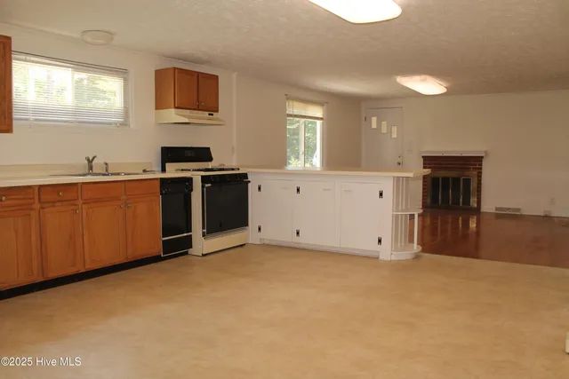 $1,600 | 496 Holly Grove School Road, West End, NC 27376