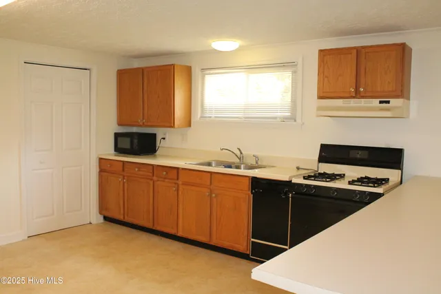 $1,600 | 496 Holly Grove School Road, West End, NC 27376