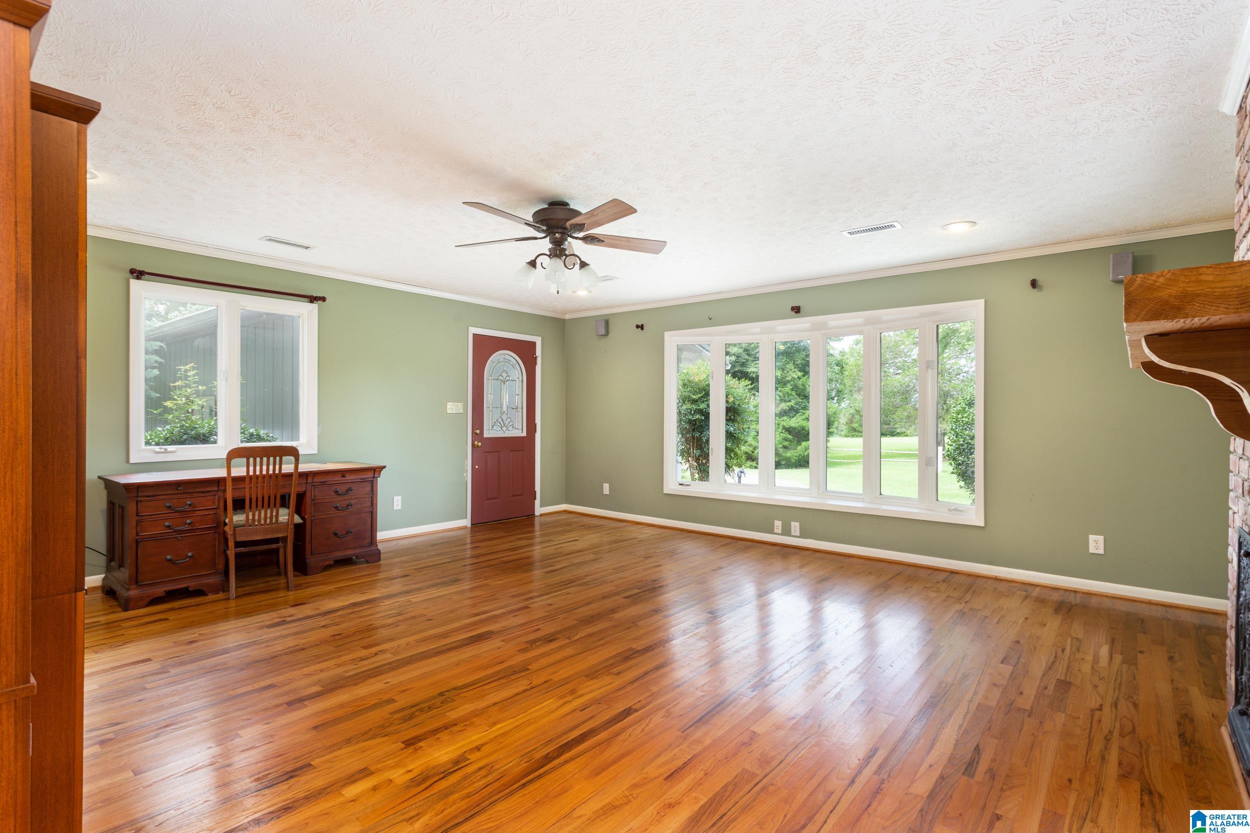 1213 Pelham Road North Jacksonville, AL 36265 - Photo 5 of 37
