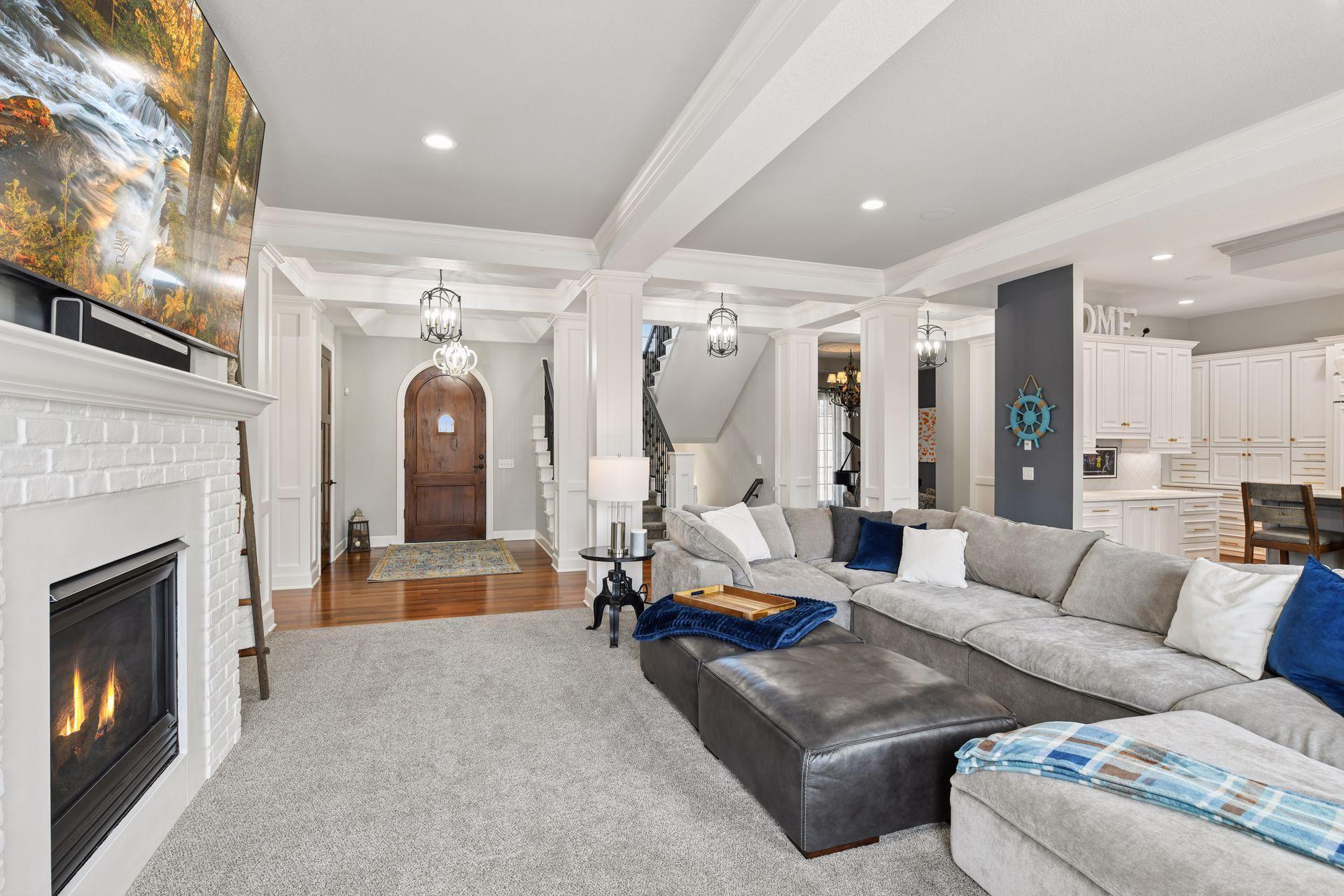 9787 Sky Lane Eden Prairie, MN 55347 - Photo 9 of 71