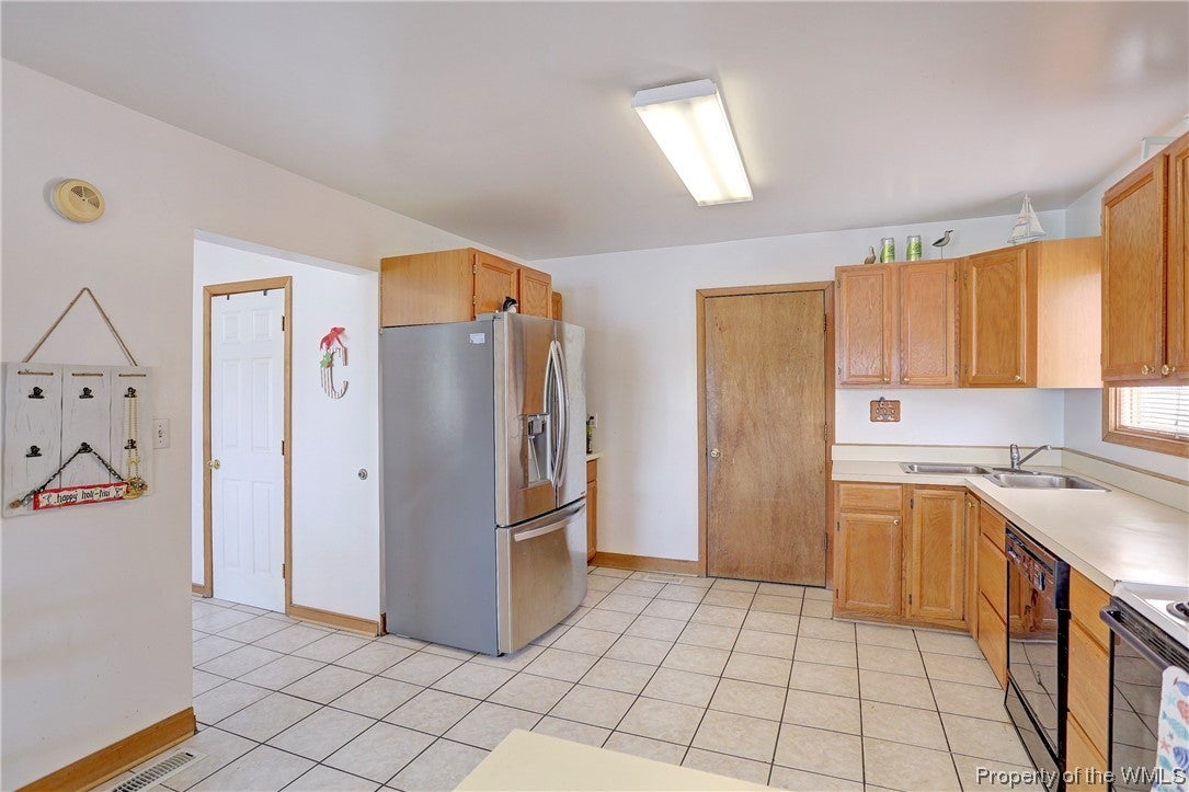 4051 South Riverside Drive Lanexa, VA 23089 - Photo 23 of 40 Gallery Image 23