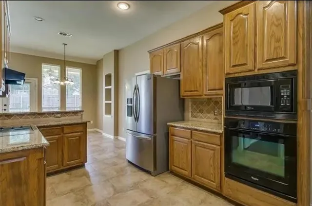 $2,600 | 4105 Timberbrook Court, Arlington, TX 76015