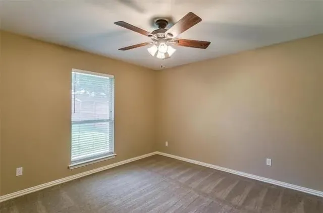 $2,600 | 4105 Timberbrook Court, Arlington, TX 76015