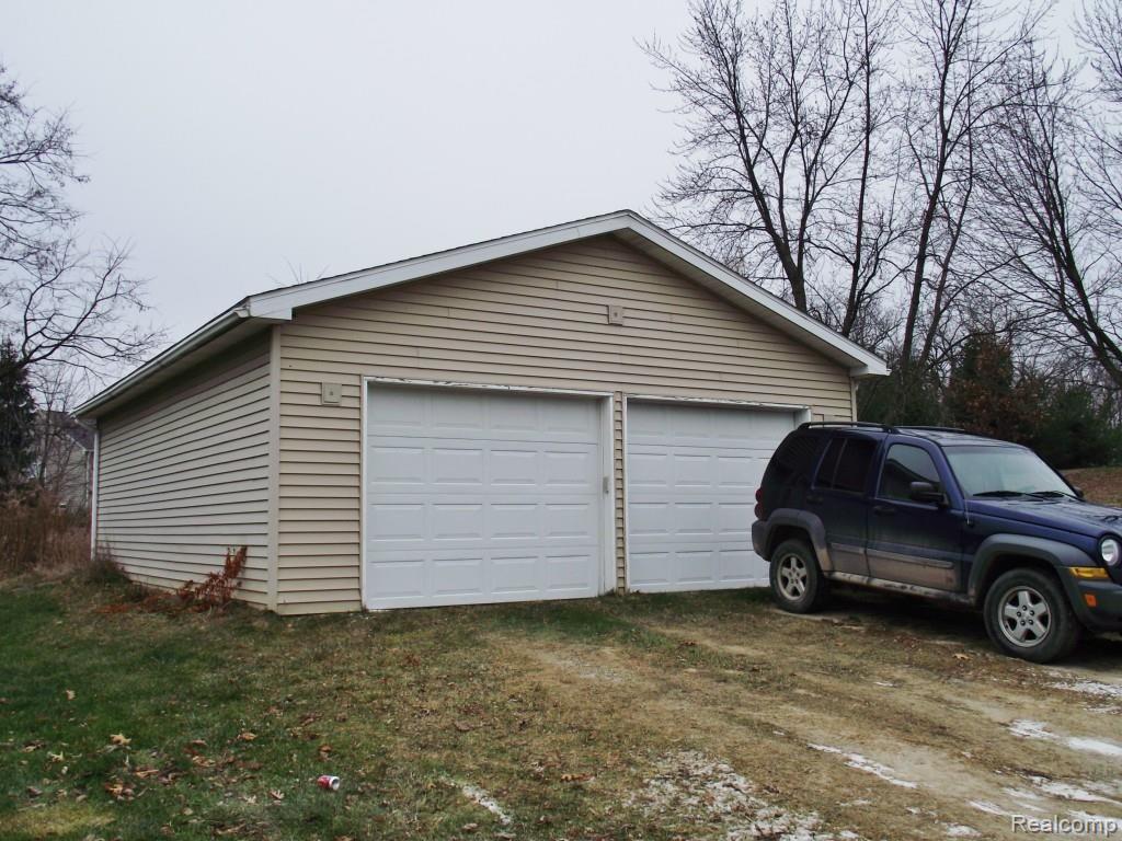 871 Academy Road Holly, MI 48442 - Photo 15 of 17 DSCF6782.jpg