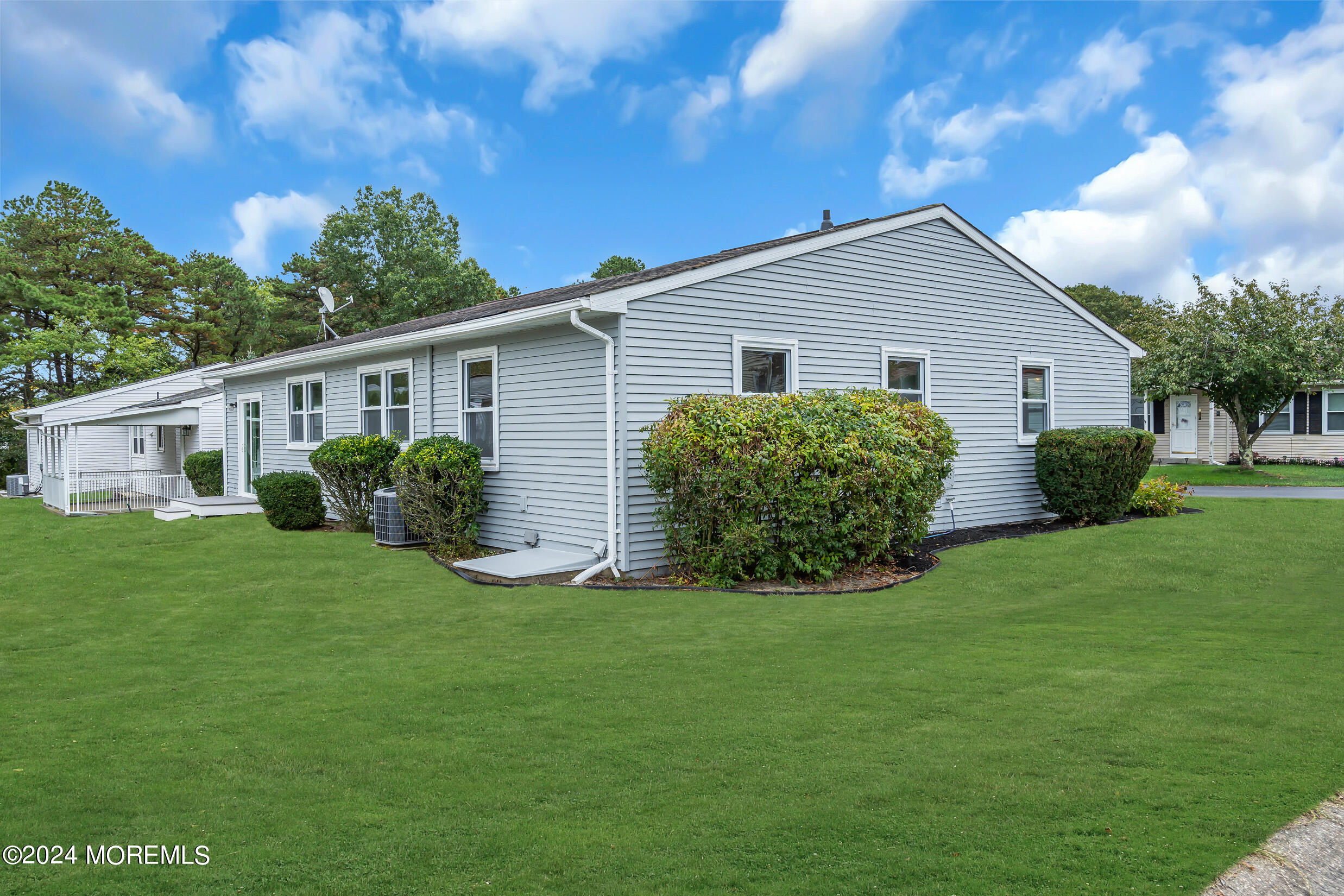 47 Westport Drive, Unit 71 Whiting, NJ 08759 - Photo 42 of 44 10 (1)