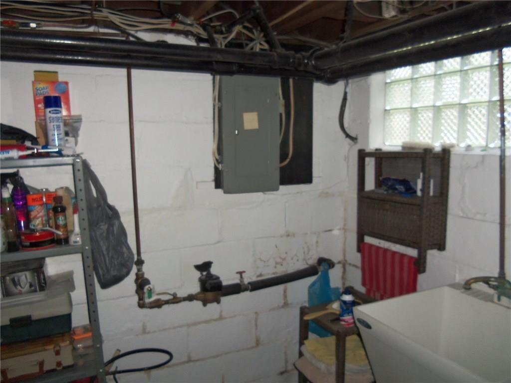 1259 Country Club Road Monongahela, PA 15063 - Photo 20 of 25 Gallery Image 20