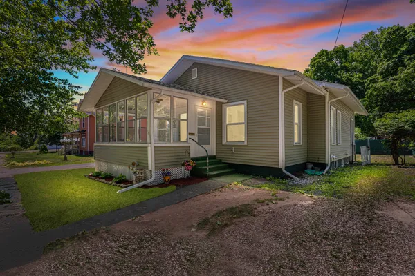 $140,000 | 512 South Market Street, Hudson, MI 49247