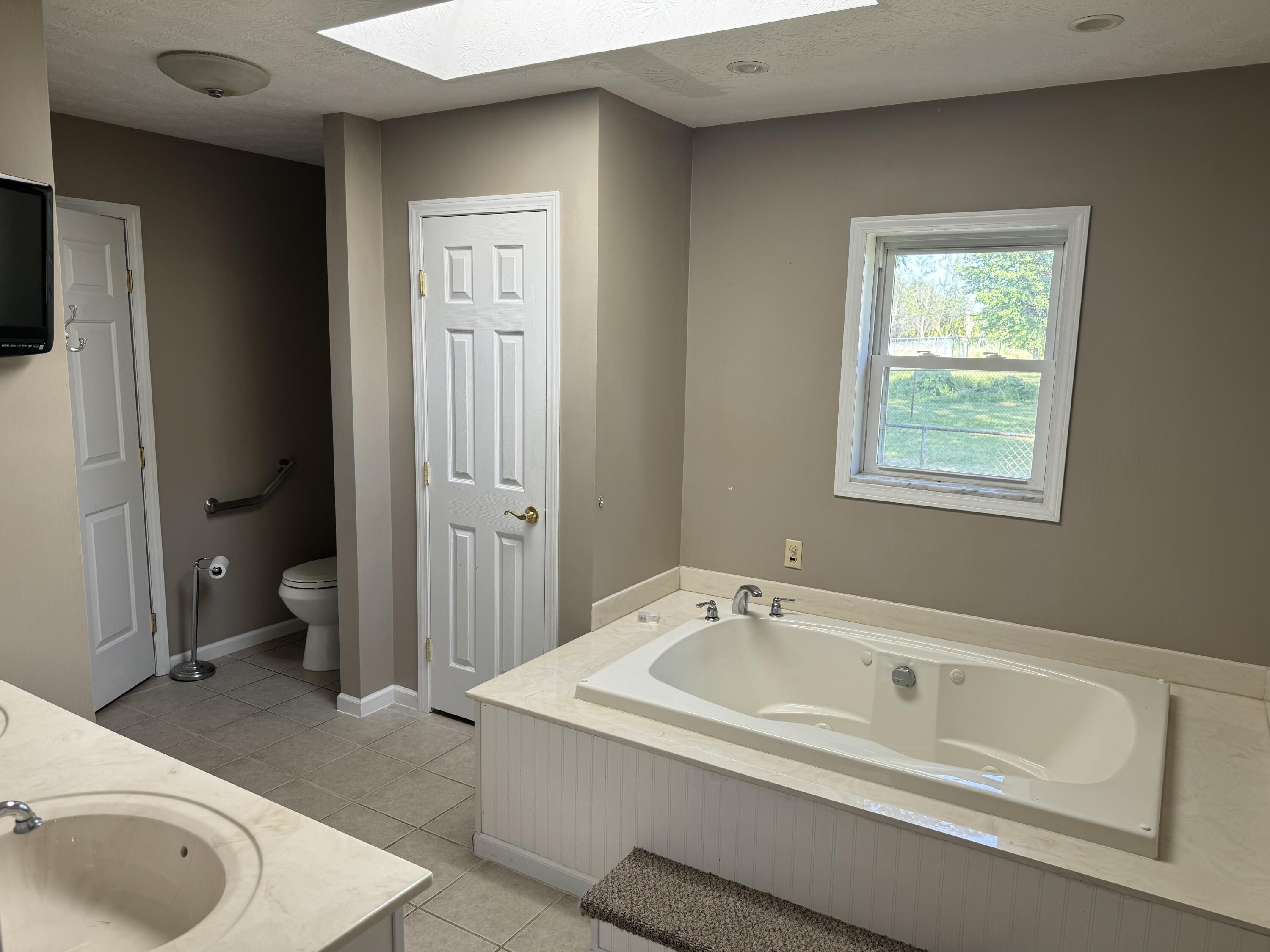 1816 Troy Road Springfield, OH 45504 - Photo 21 of 41