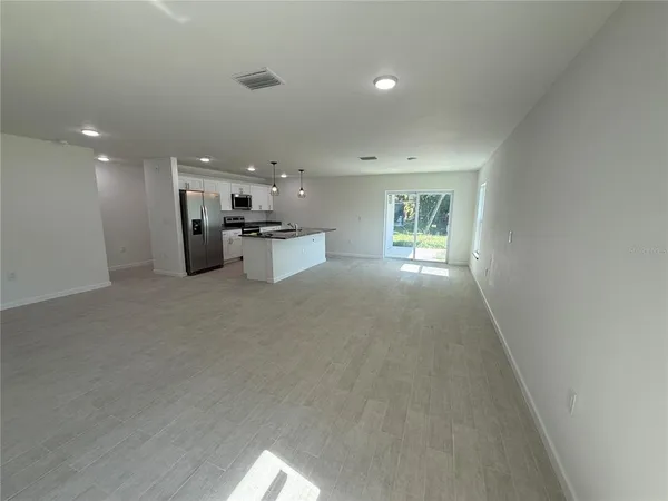 $2,050 | 4252 Sunburst Avenue, North Port, FL 34286