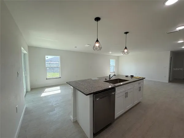 $2,050 | 4252 Sunburst Avenue, North Port, FL 34286