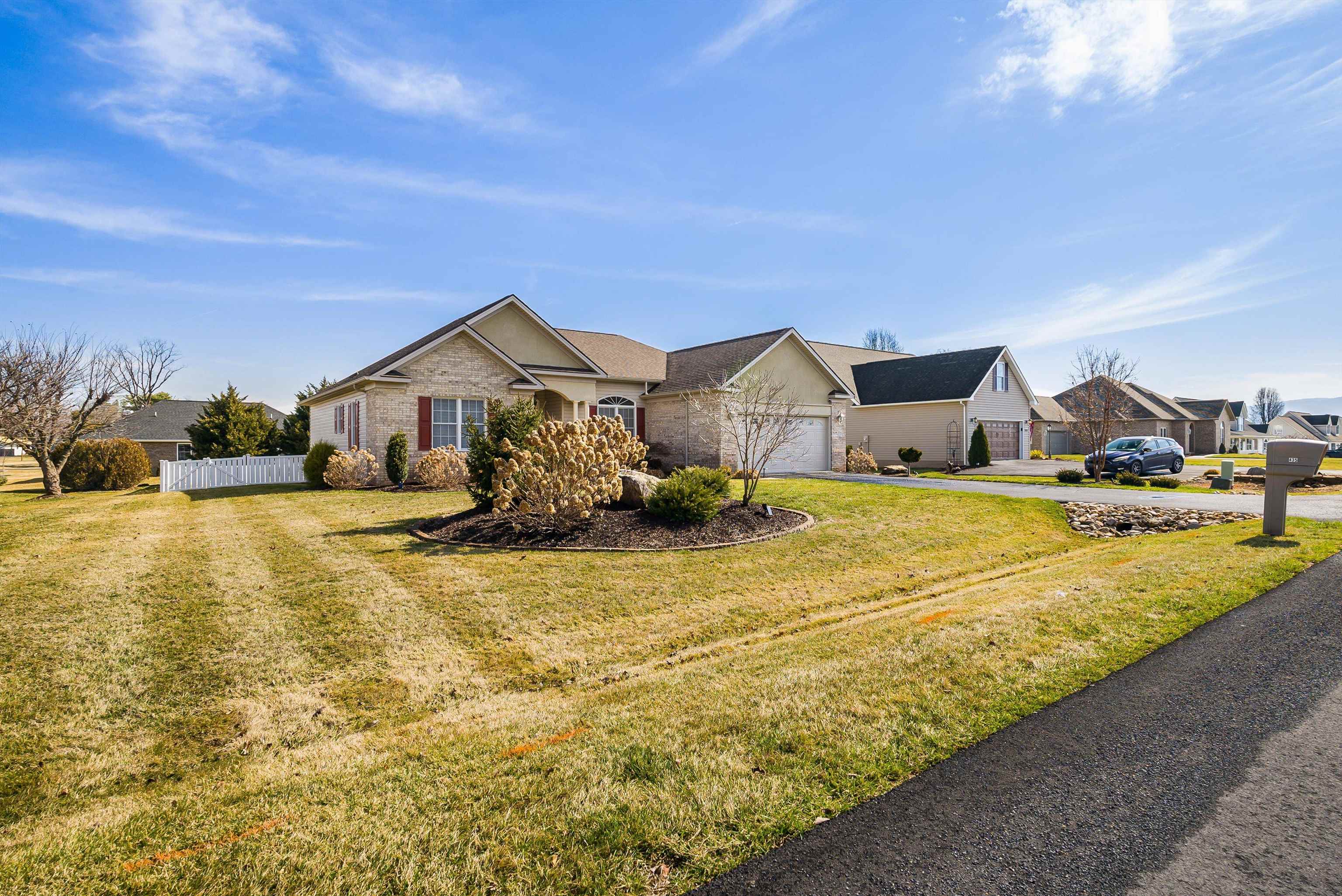 435 Three Leagues Road McGaheysville, VA 22840 - Photo 3 of 63