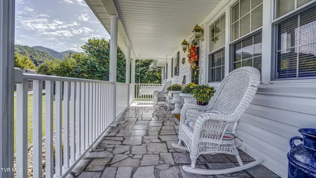 $247,000 | 116 Smalling Street, Hampton, TN 37658