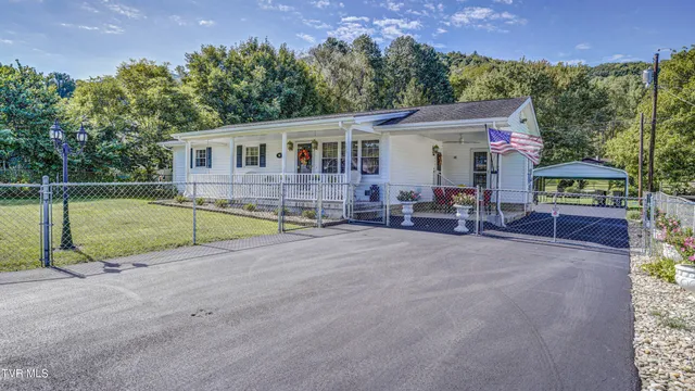 $247,000 | 116 Smalling Street, Hampton, TN 37658