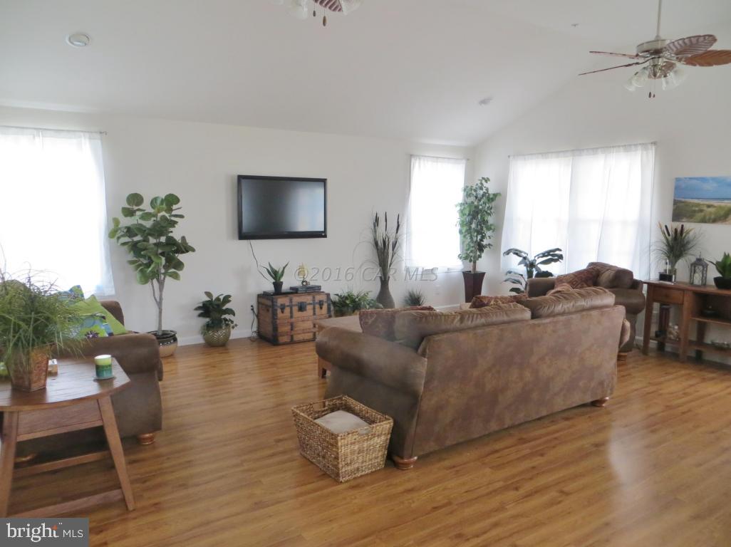 165 Clamshell Road Ocean City, MD 21842 - Photo 4 of 38 Gallery Image 4