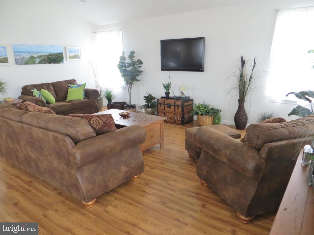 165 Clamshell Road Ocean City, MD 21842 - Photo 5 of 38 Gallery Image 5