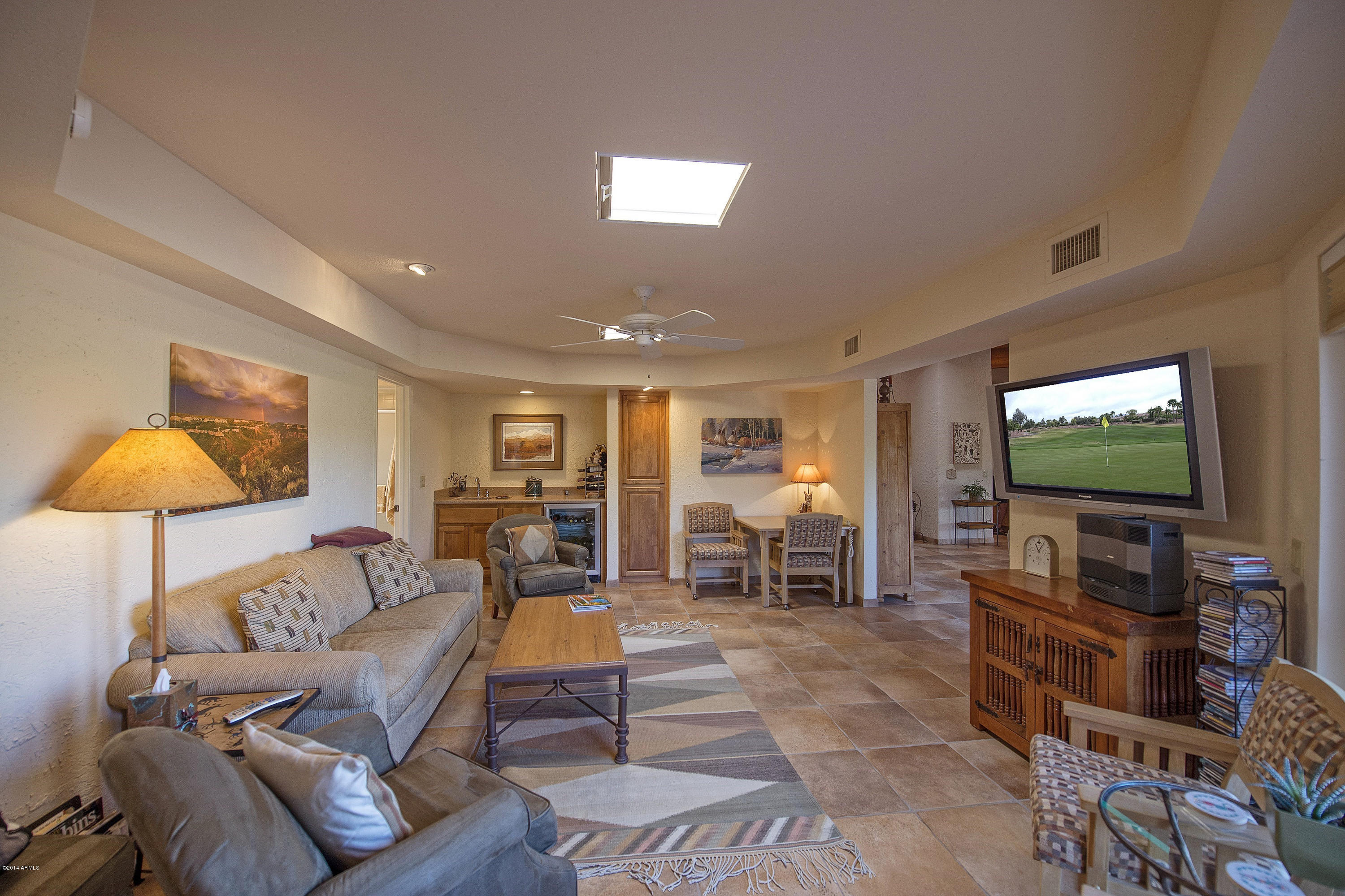 18634 East Poco Rio Drive Rio Verde, AZ 85263 - Photo 13 of 26 010_Family Room with Wet Bar