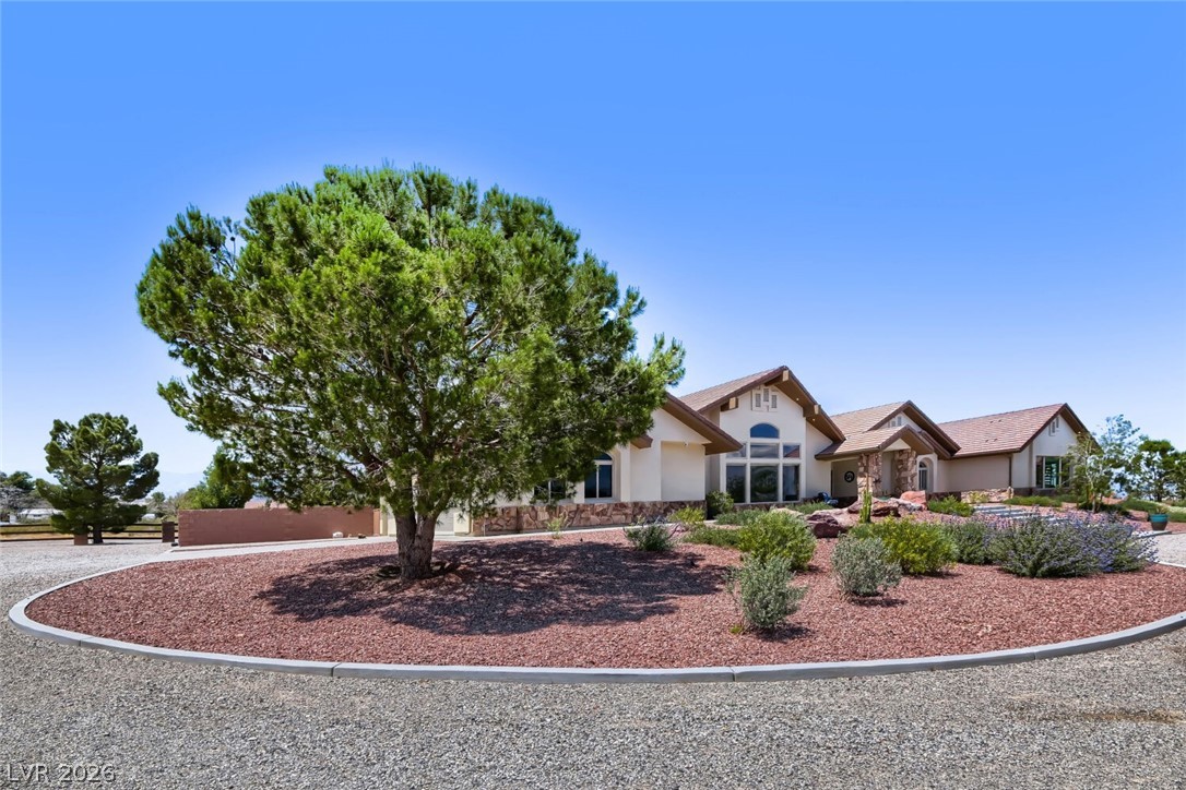 13490 Racel Street Las Vegas, NV 89166 - Photo 38 of 99 Landscaping at Front of House