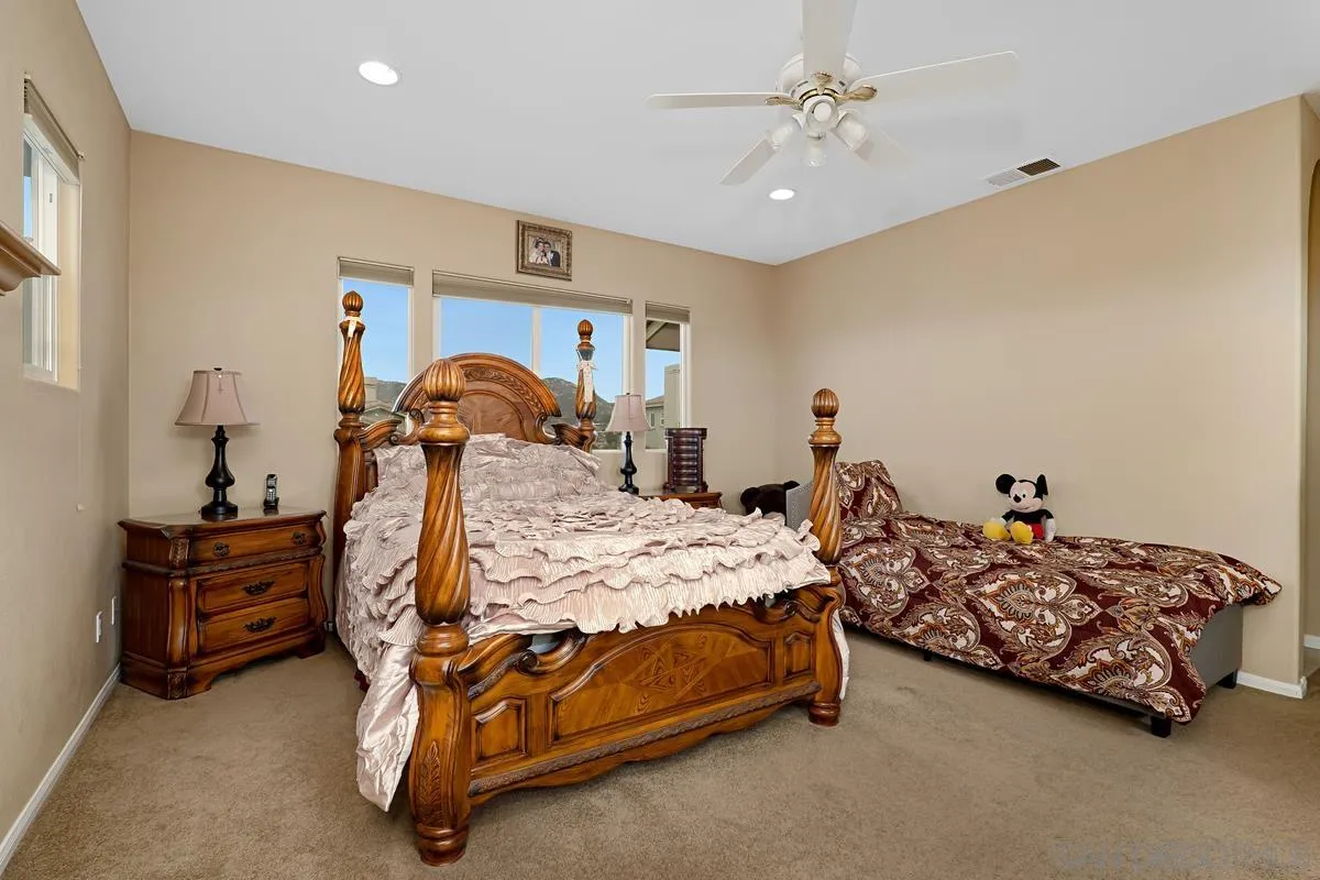 1707 Horizon Heights Circle El Cajon, CA 92019 - Photo 10 of 26 a bed room with two bed and dresser