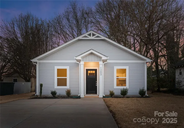 $185,425 | 1203 South Railroad Street, Salisbury, NC 28144