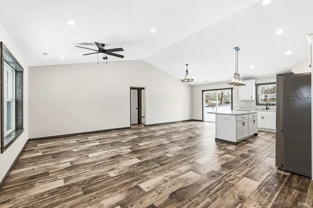 $315,000 | 54555 County Road 1, Elkhart, IN 46514