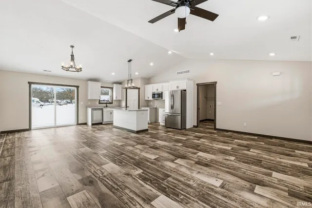 $315,000 | 54555 County Road 1, Elkhart, IN 46514