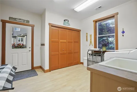 $1,375,000 | 813 Bergwacht Place, Coupeville, WA 98239