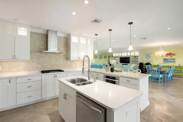 $3,150,000 | 3720 Flagler Avenue, Key West, FL 33040