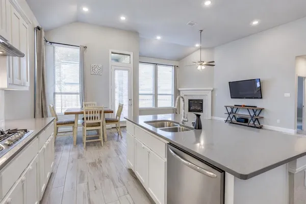 $3,200 | 905 Lady Bird Drive, McKinney, TX 75071